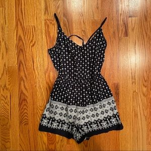 Garage navy blue and white romper